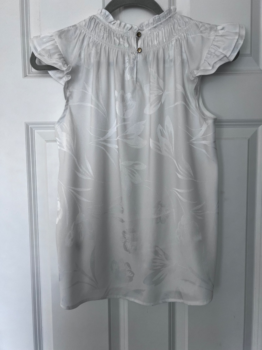 Calvin Klein White Floral Textured Blouse Size S Ruffle Neck - Picture 3 of 5